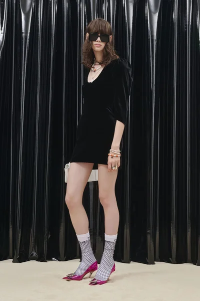 Look 3